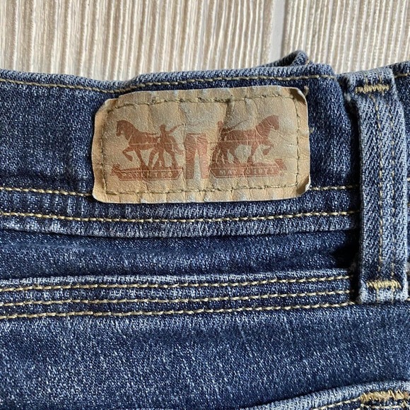 Levi’s 529 Curvy Bootcut Jeans Women’s 10 M 30x32 Med Wash Stretch - Picture 9 of 9